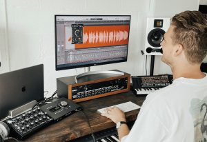 Music Production Yaparken Hangi Programı Kullanabiliriz?